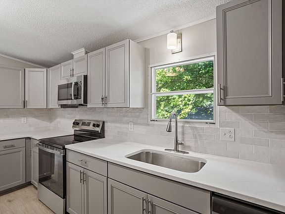 2nd image of 2314 Basil Holt Rd