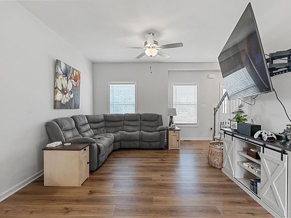2nd image of 217 Traverse Dr