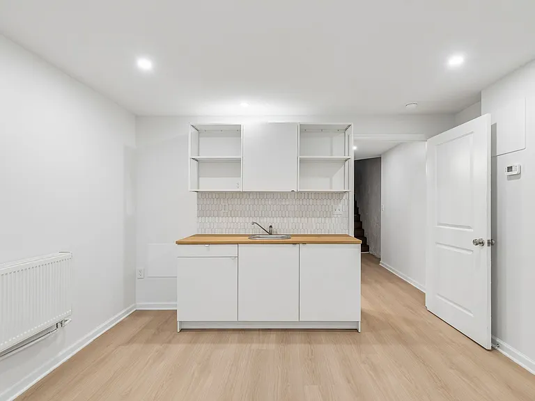 5651 N 20th St — Photo 34