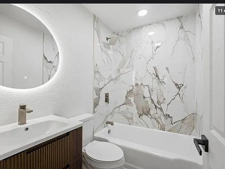 2221 S Hawthorne Ave — Photo 5