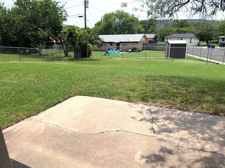 1017 Jackie Jo Ln — Photo 13