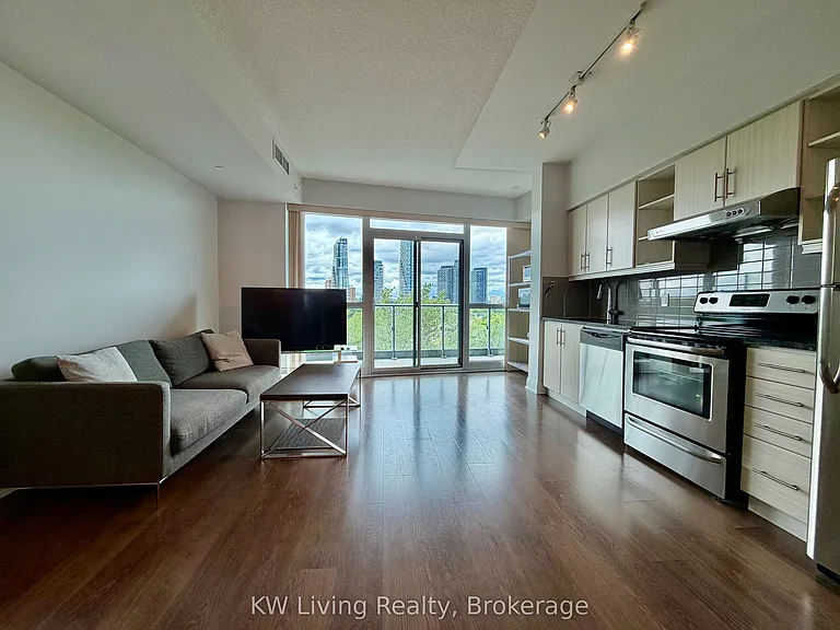 160 Vanderhoof Ave #517 — Photo 5
