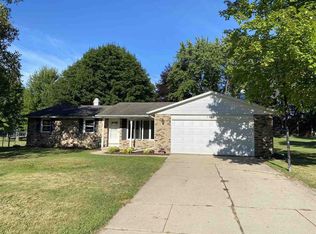 1151 Velsen Rd, Green Bay, WI 54313