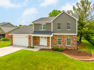 6730 Revere Rd, Downers Grove, IL 60516