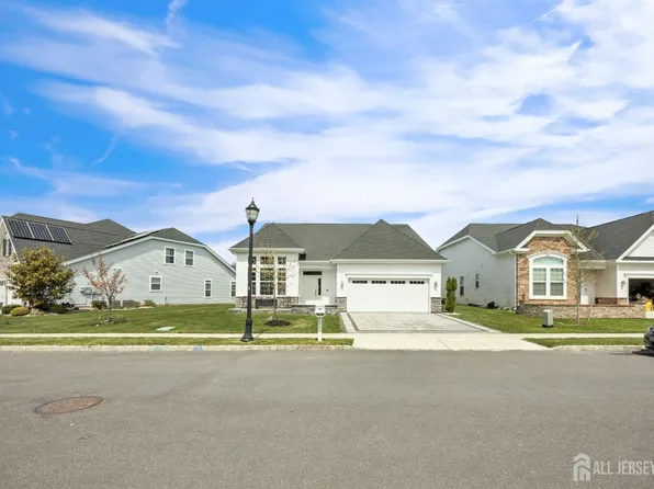 26 Davinci Dr S, Monmouth Junction, NJ 08852