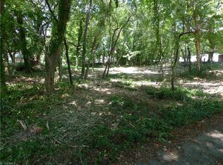 351 Honeysuckle Ln, Mocksville, NC 27028