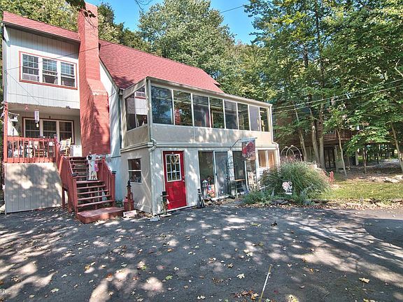 2nd image of 515 Lakeview Dr E