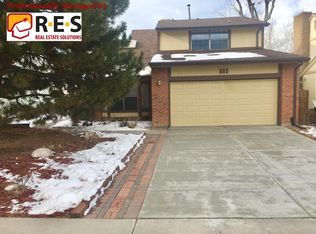 863 S Rifle Way, Aurora, CO 80017