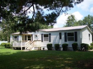 1172 Southfork Rd, Manning, SC 29102