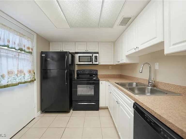 3100 Harbor Blvd #114 — Photo 11