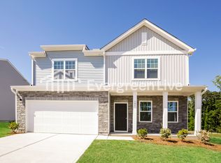 305 Logan Creek Dr, Zebulon, NC 27597