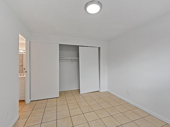 5th image of 1514 Cedar Ave APT 11