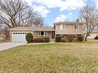 406 Seminole Dr, Tecumseh, MI