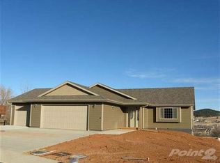 1612 Elk Ct, Sturgis, SD 57785