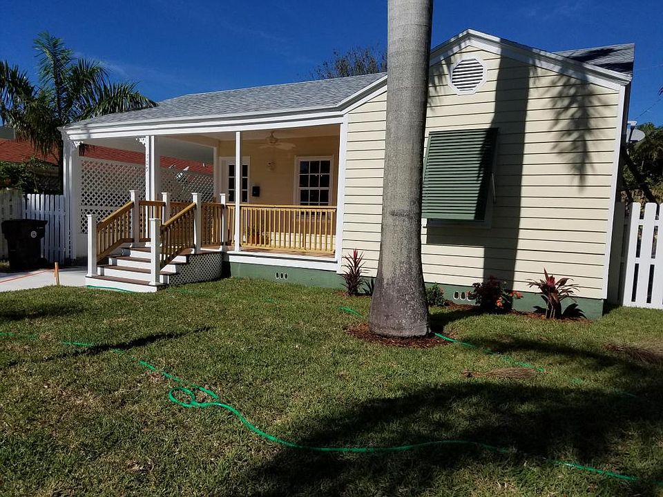1st image of 709 Highland Dr
