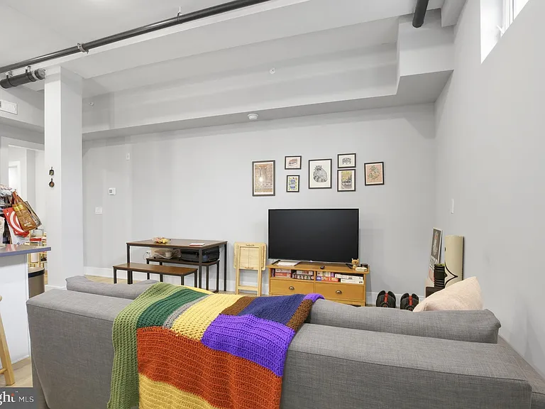 3965 Lancaster Ave #103 — Photo 4