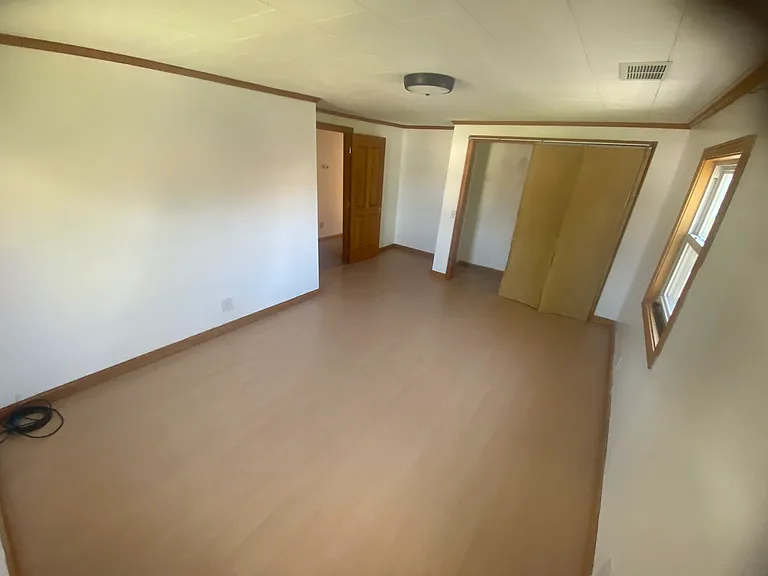356 Oak St — Photo 14