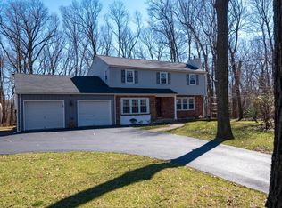 1324 Crestmont Dr, Downingtown, PA 19335