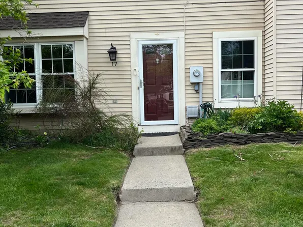 17 Alameda Court, Eatontown, NJ 07724