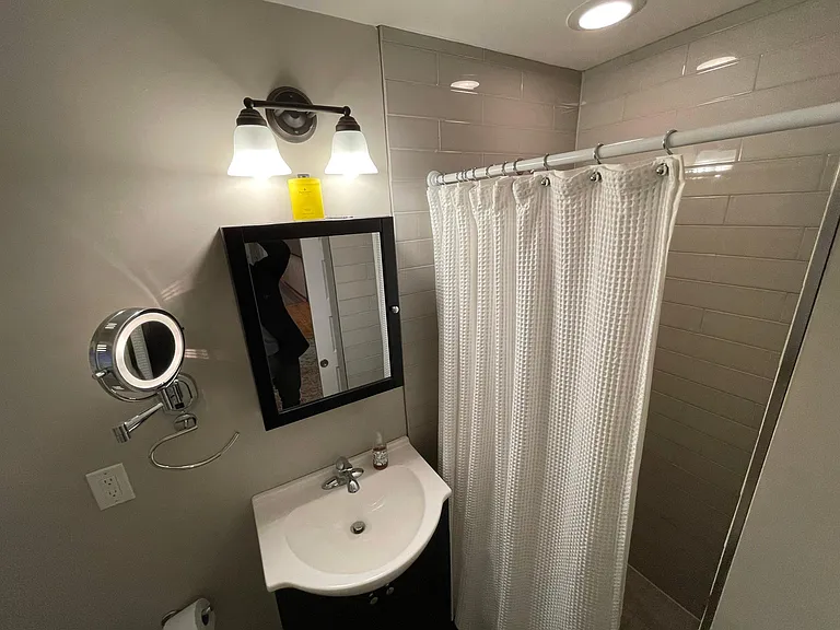 421 Pine St #1E — Photo 26