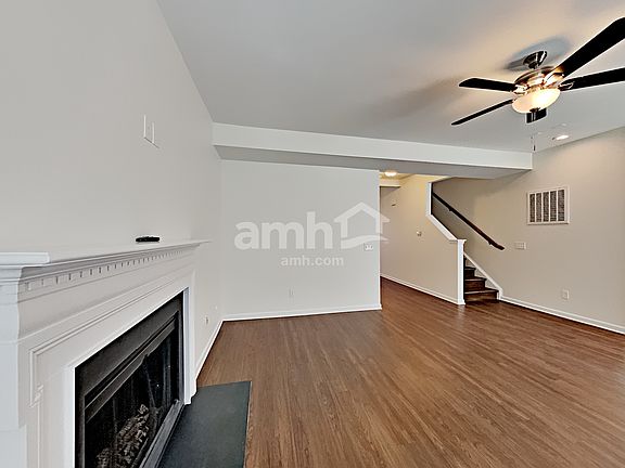 5th image of 2925 Goose Creek Ln