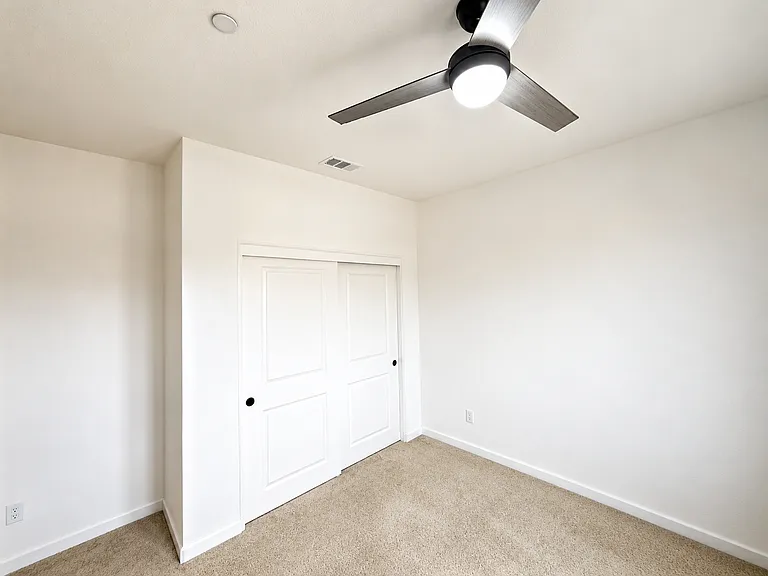 586 Gateway Ln — Photo 34