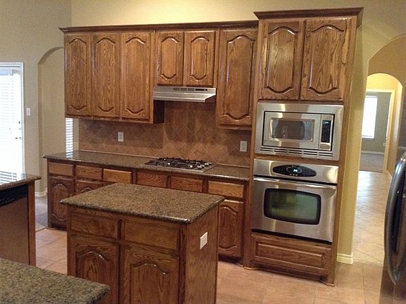 5th image of 506 Azalea Dr