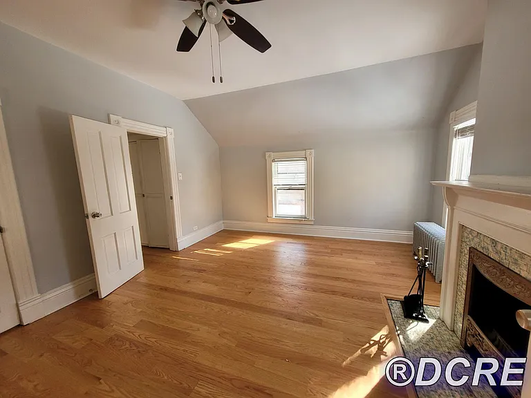 822 Michigan Ave — Photo 15