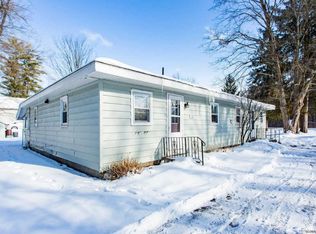 2 Avenue A, Saratoga Springs, NY 12866