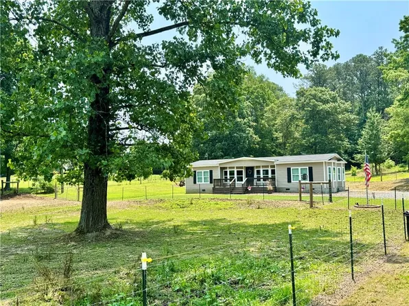 445 Lovebridge Rd SE, Calhoun, GA 30701