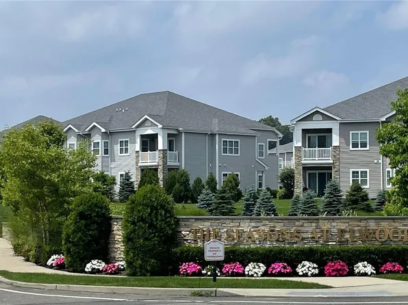 2 Winter Place #2, East Northport, NY 11731
