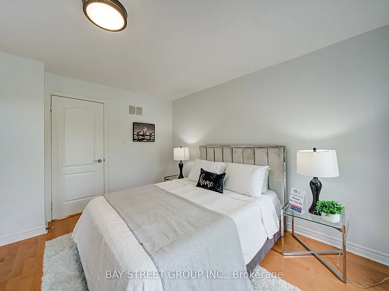 46 Romance Dr — Photo 21