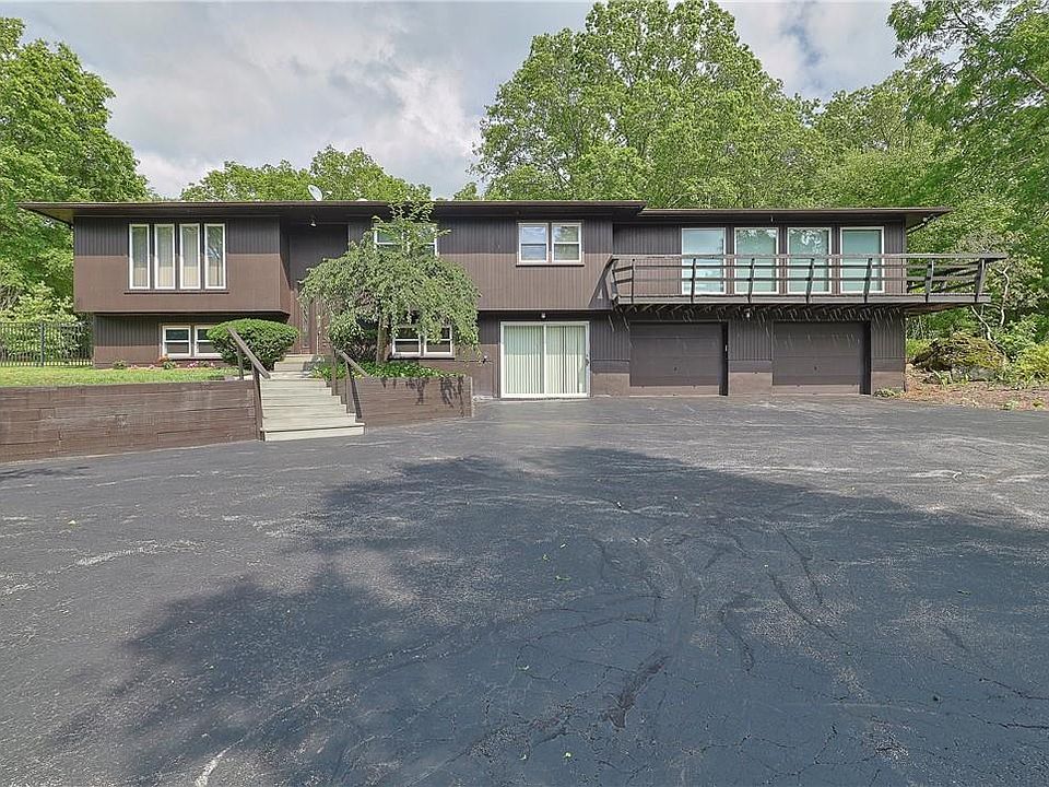 1st image of 199 Warn Avenue