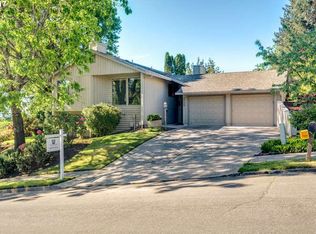 2706 NE 157th St, Vancouver, WA 98686