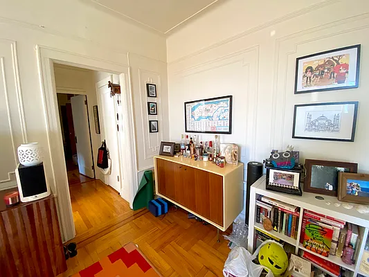 Rented by Dwell Residential Inc | media 20