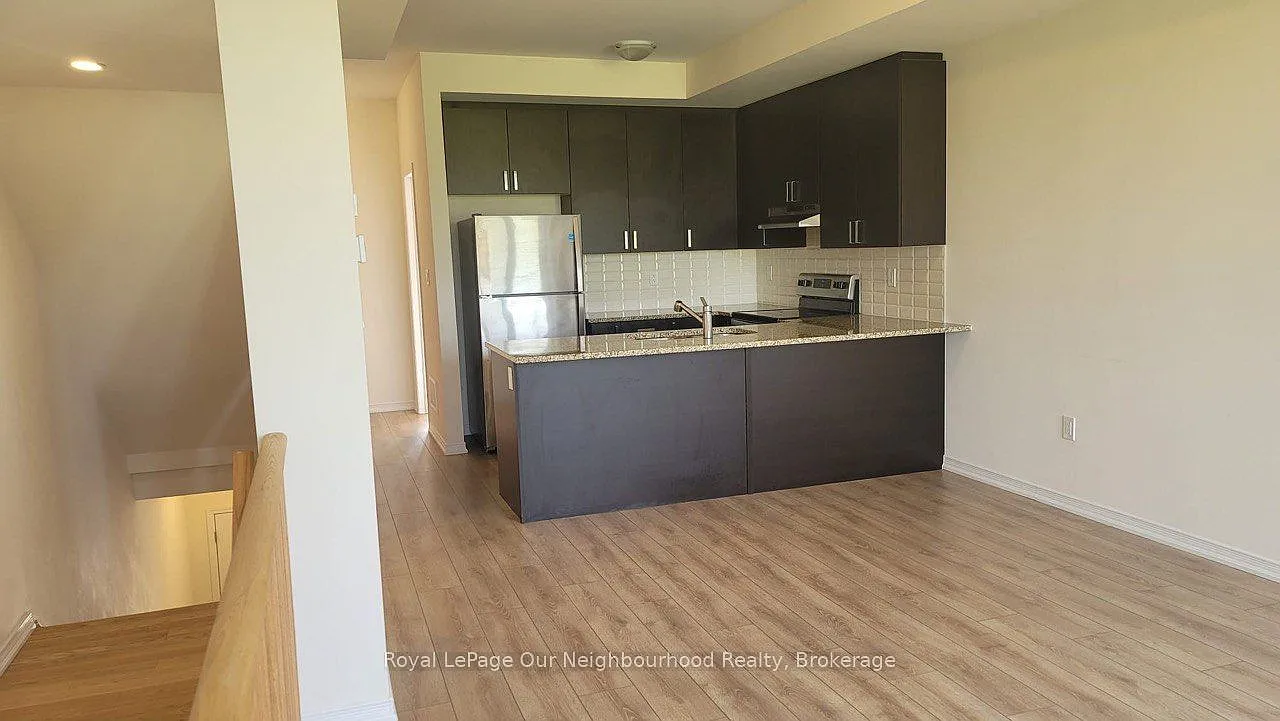 4 bed, $2,850 — Photo 3