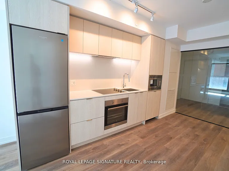 1 Jarvis St #310 — Photo 6