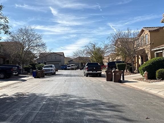 5th image of 42502 W Somerset Dr