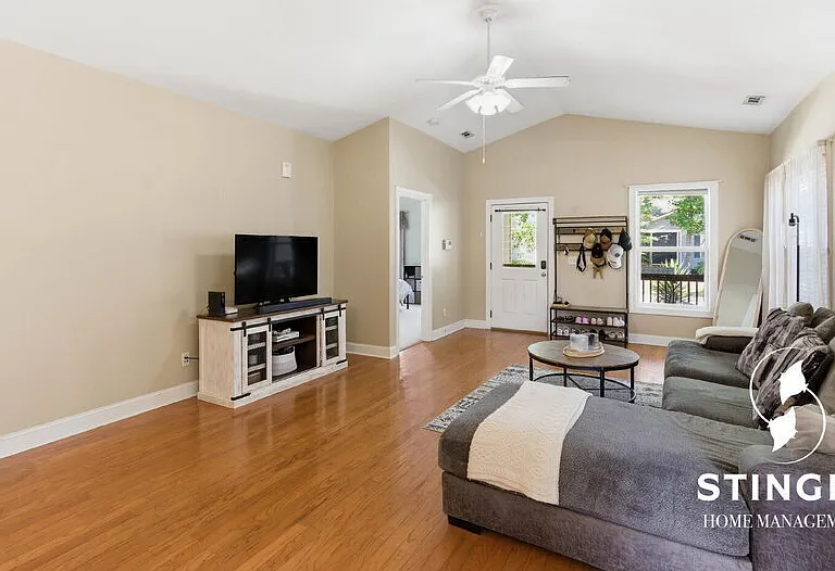 3 Kings Cross Ct — Photo 12