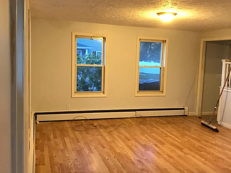 230 Chestnut St #B — Photo 3