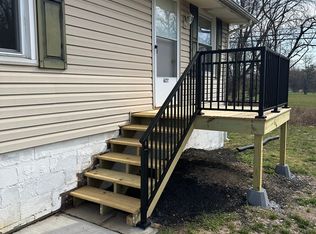 6232 Locust St, Harrisburg, PA 17112