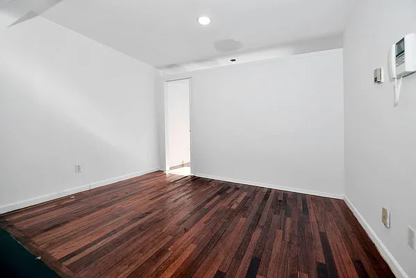 Rented by J Misrahi Realty Corp | media 10