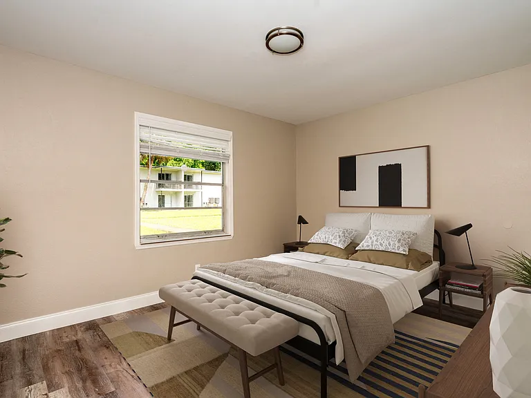Palm Cove Apartments — Photo 8