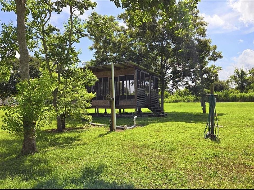 2nd image of 326 Buras River Rd