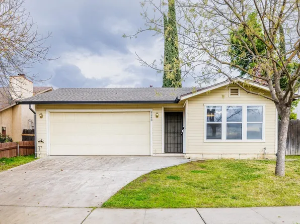 2240 Oxford Ave, Turlock, CA 95382