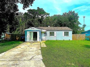 869 Kensington Dr, Orlando, FL 32808