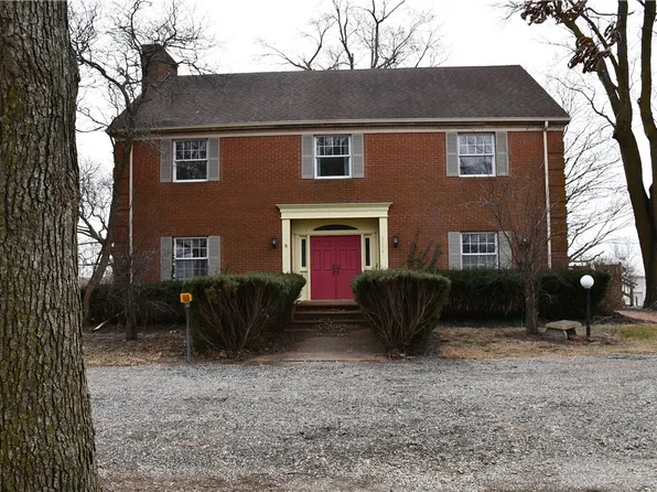 2174 County Road 575e, Lovington, IL 61937