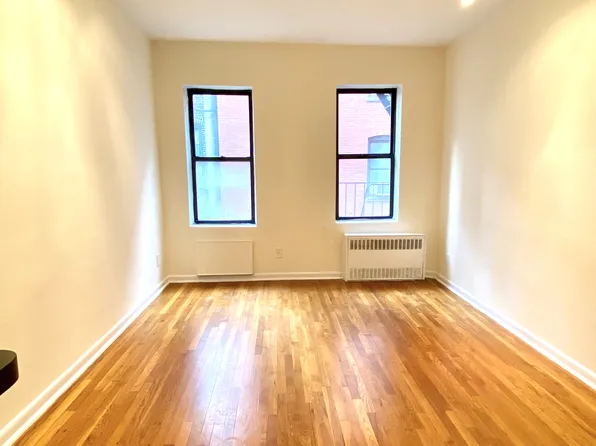 416 East 74th Street image 5 of 11