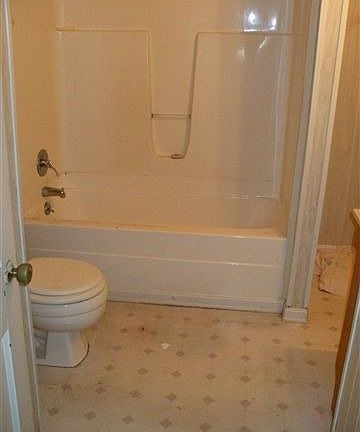 5th image of 3040 Boyd Ave