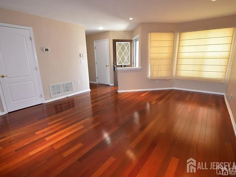 47 Jared Dr — Photo 4